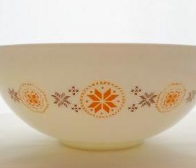 Vintage Pyrex Town and Country Cinderella Bowl
